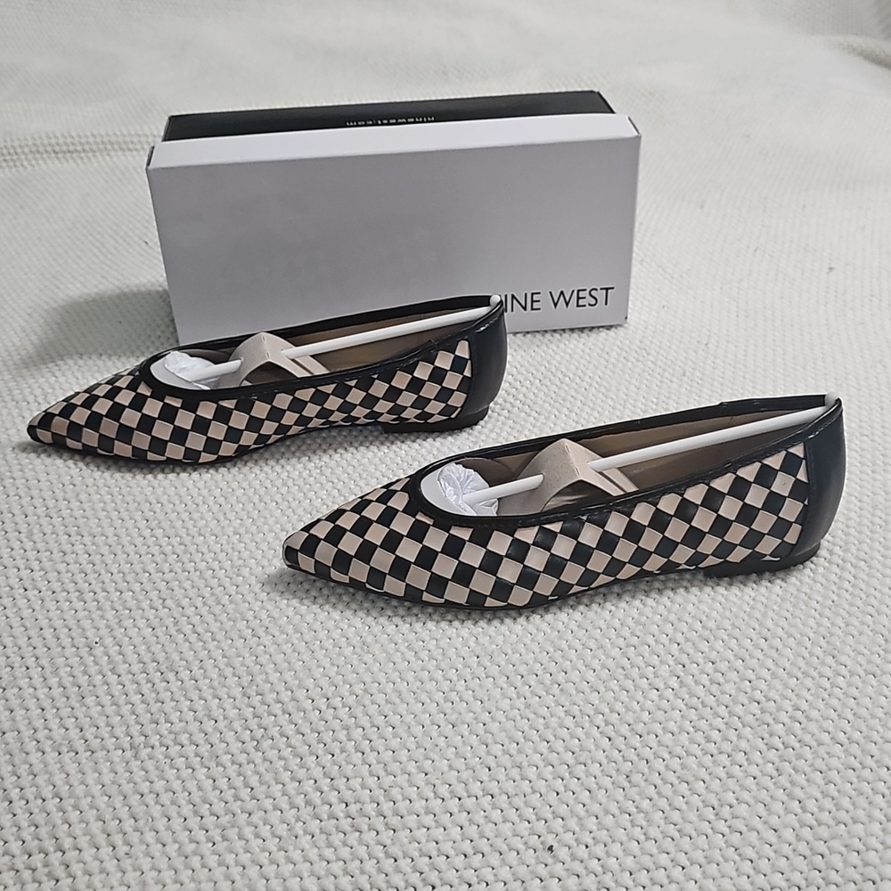Nine West Women's‎ Largo Flats Black/Beige Woven Pointed-Toe Size 7M NEW In Box
